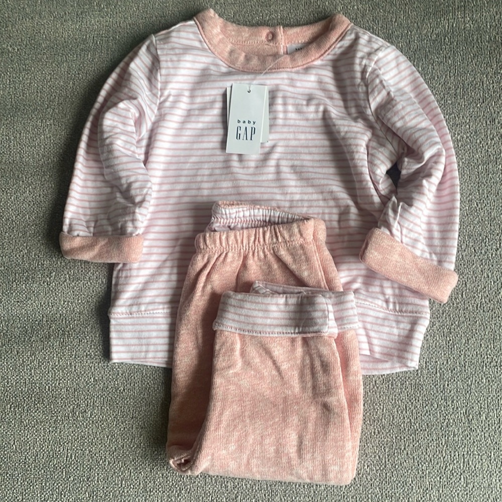 NWT Baby Gap Reversible Sweatshirt & Sweatpants Set